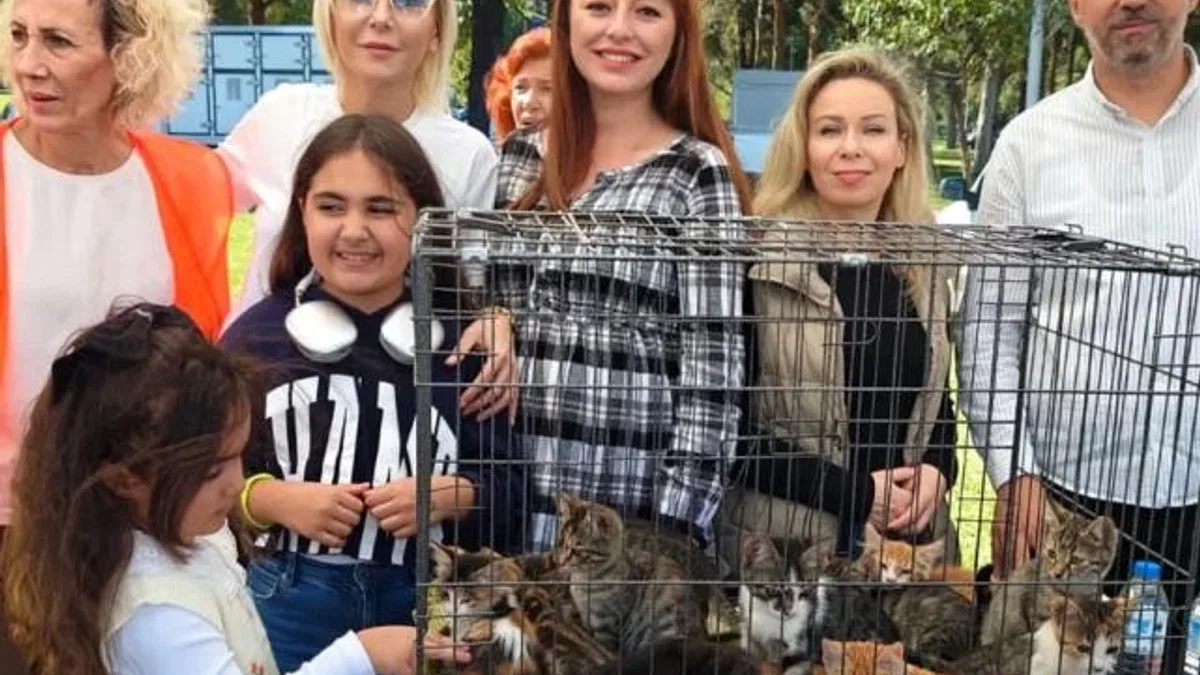 “Satın Alma, Sahiplen” etkinliğinde can dostlara yeni yuvalar