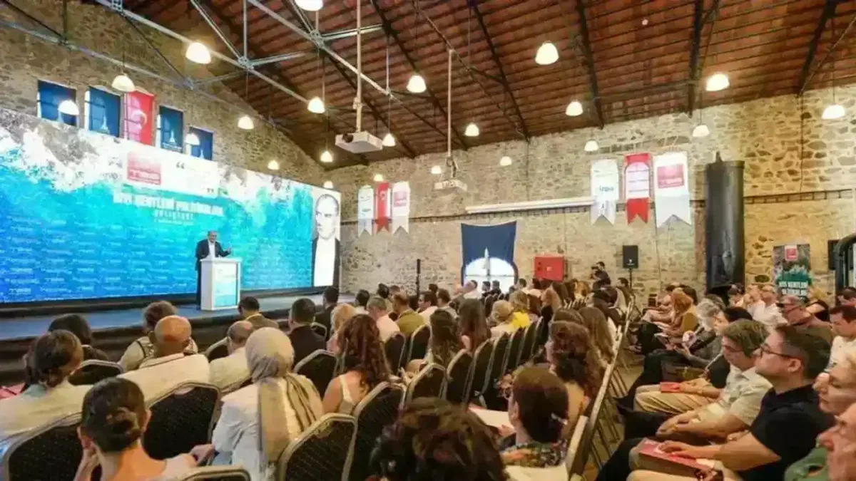 Kıyı kentlerinin geleceği İzmir’de masaya yatırıldı