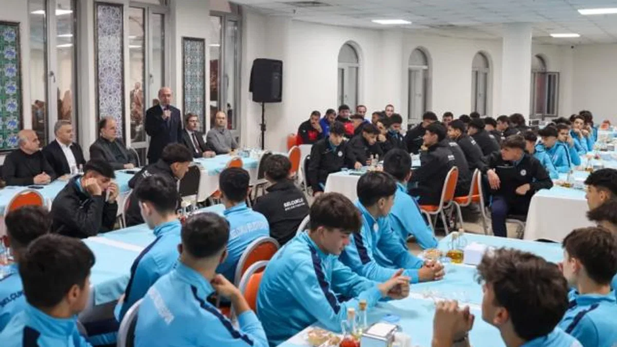 Konya Selçuklu’da futbolculara moral yemeği