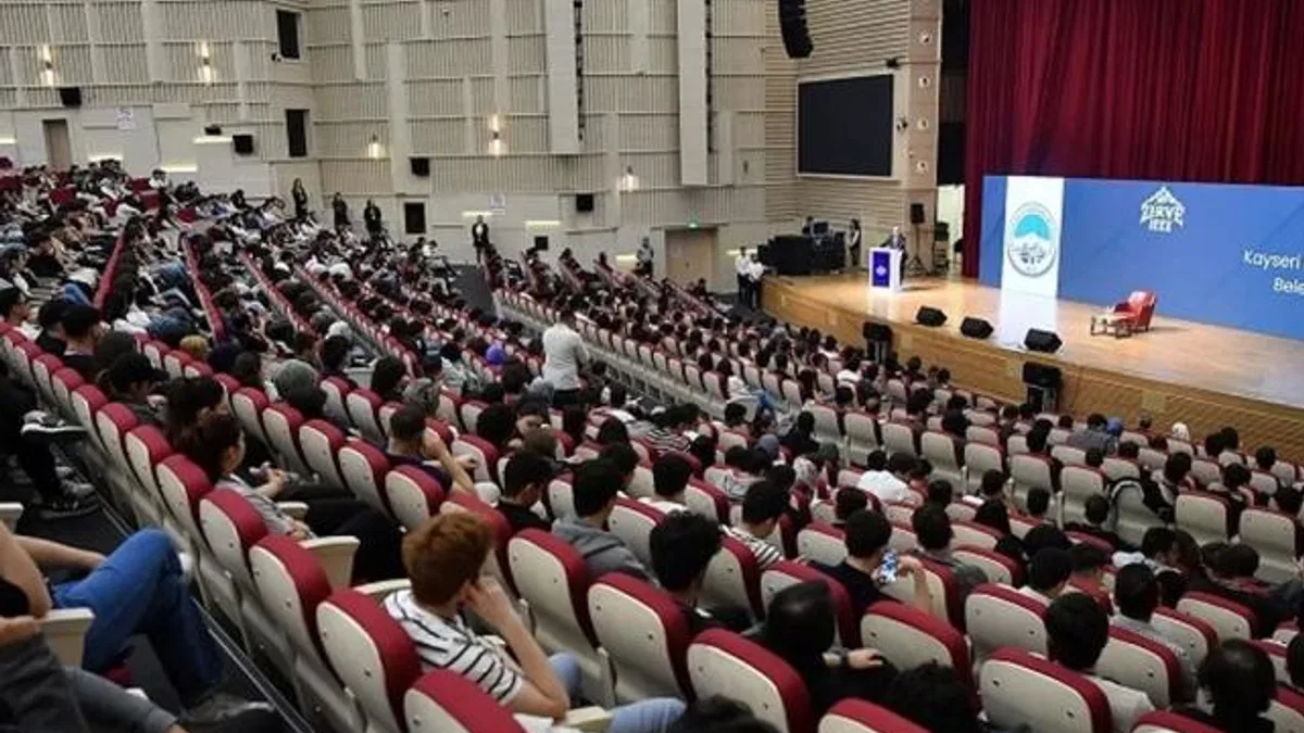“Zirve IEEE”ye Büyükkılıç imzası