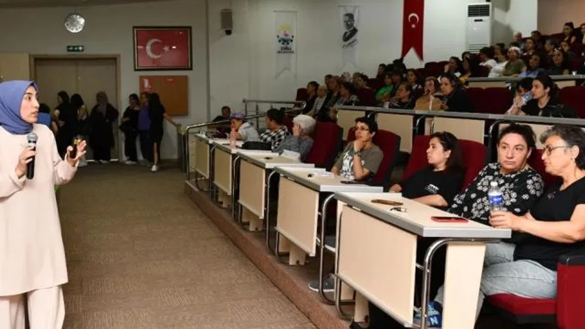 Çiğli’de kadınlara sağlıklı yaşam paneli
