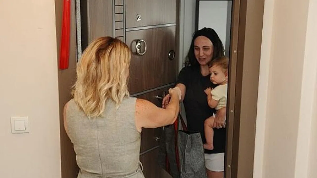 Karşıyaka Belediyesi’nden ‘Hoş Geldin Bebek’ paketi