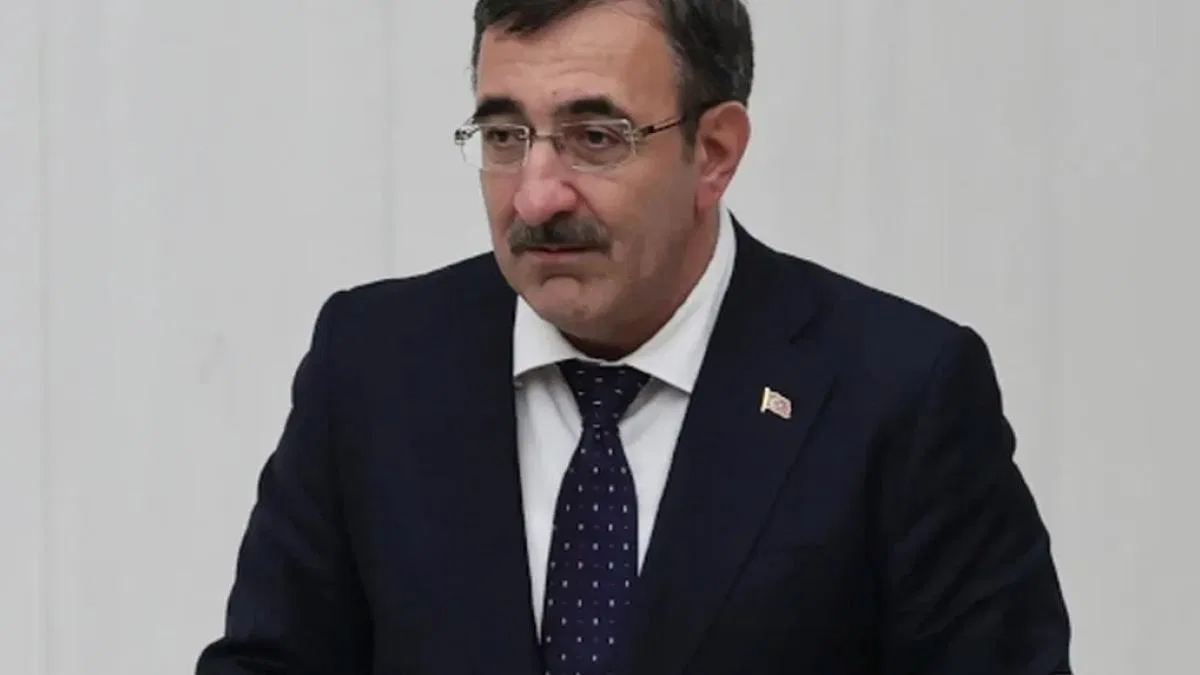 Cevdet Yılmaz: Yavaşlama dezenflasyonu destekliyor
