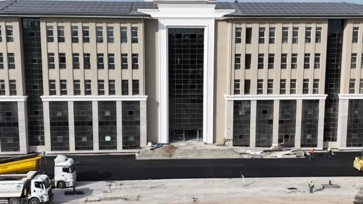 Kayseri Büyükşehir’den 2 milyon liralık asfalt yatırımı