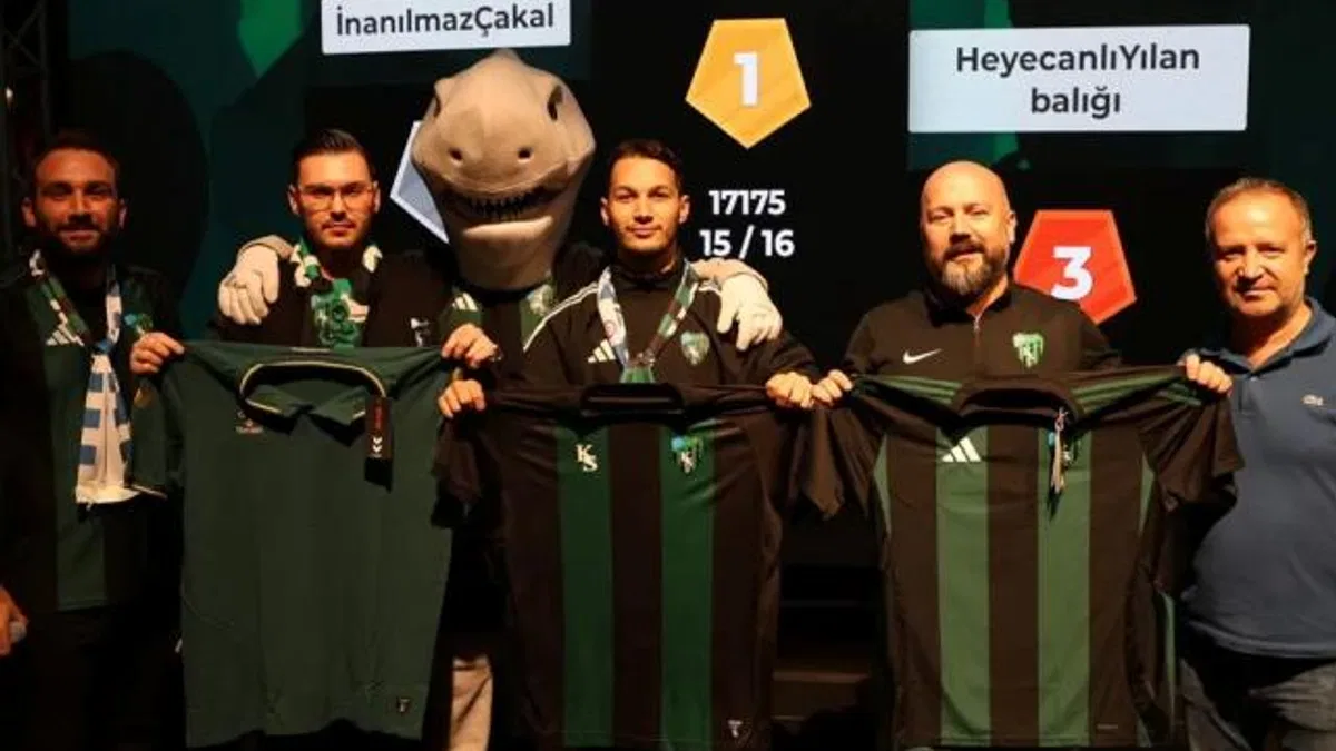 Kitap Fuarı, Kocaelispor forması kazandırıyor