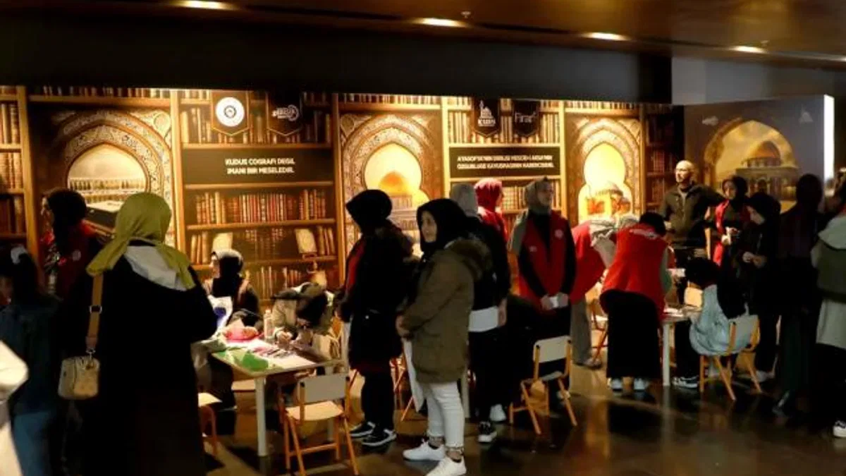 Karatay Kent Konseyi Gençlik Meclisi’den “Konya Kitap Günleri”nde anlamlı stant
