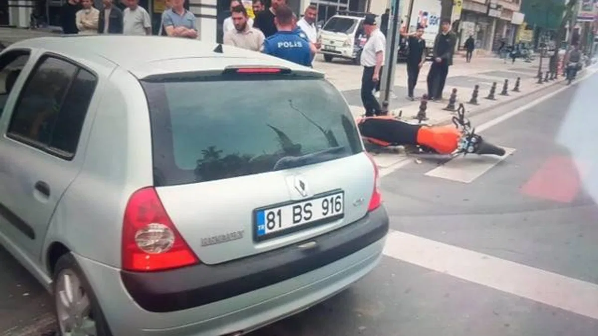 Motosiklet ve otomobil çarpıştı: 1 yaralı