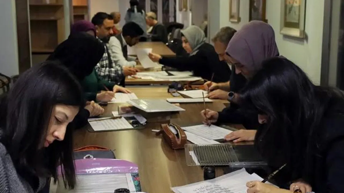 Kaligrafi ile her satır sanat eserine dönüşüyor