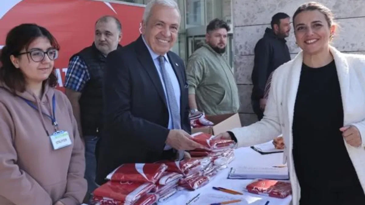 Bursa Nilüfer Atatürk posterleriyle donanıyor