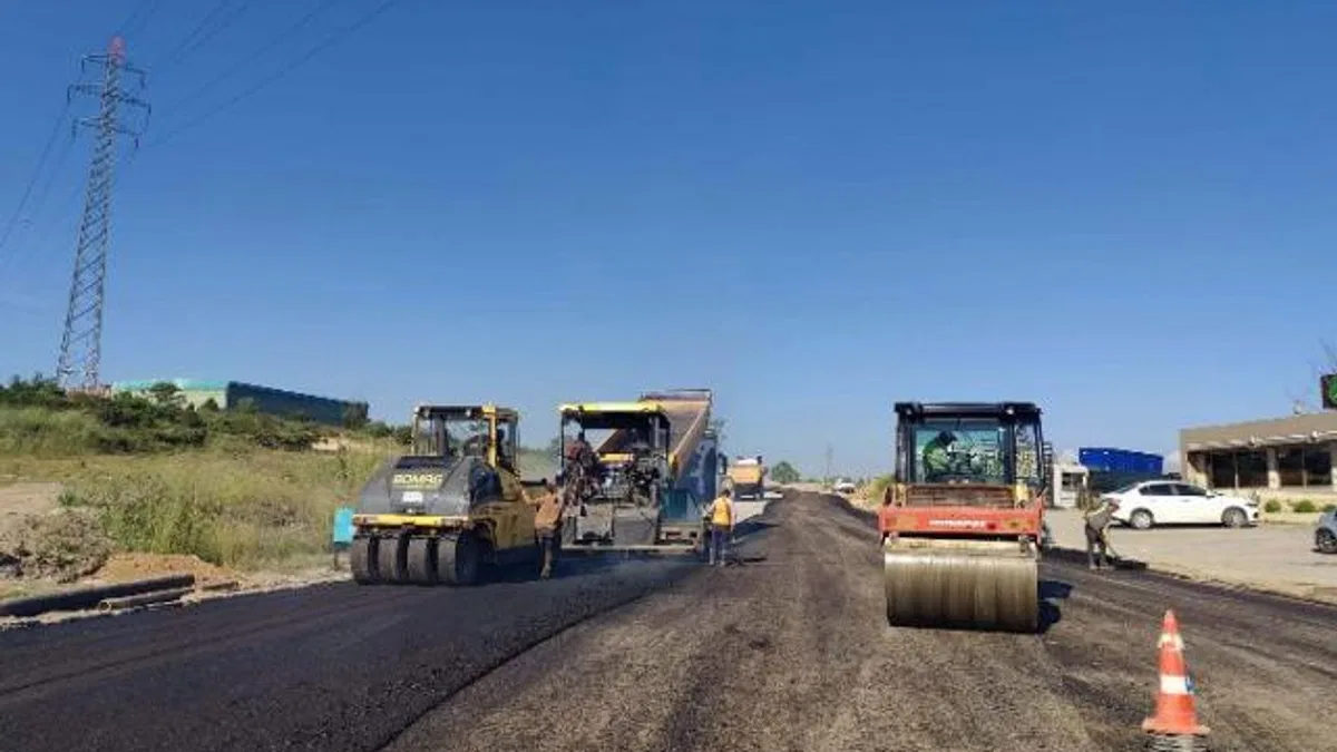 Gebze Pelitli Yolu Caddesine asfalt