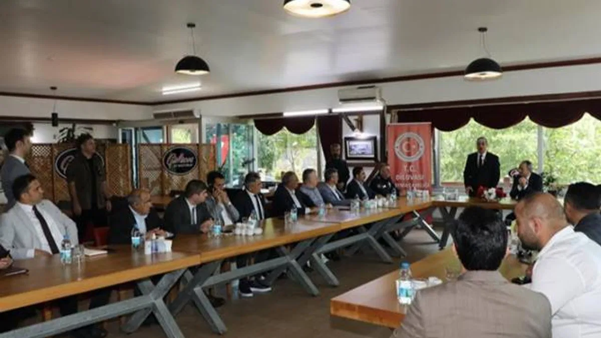 Kubilay ve Ömeroğlu muhtarları ağırladı