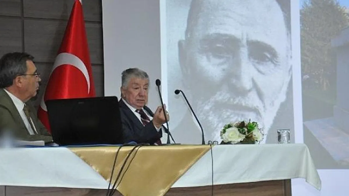 Dr. Eren Akçiçek, “Atatürk Dönemi Sağlık Devrimi”ni anlattı