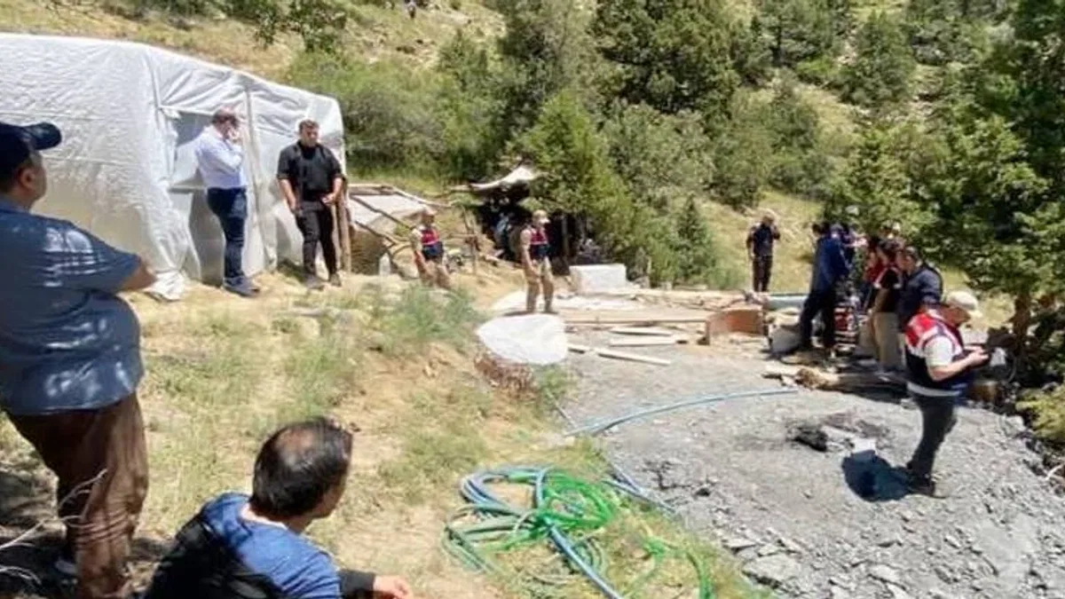 Erzurum’da Oltu taşı ocağında göçük meydana geldi