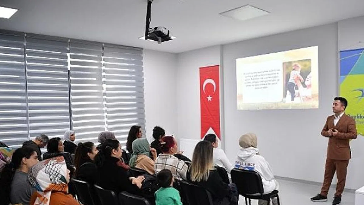 Beylikdüzü’nde “Nesiller Arası Aktarım” semineri düzenlendi