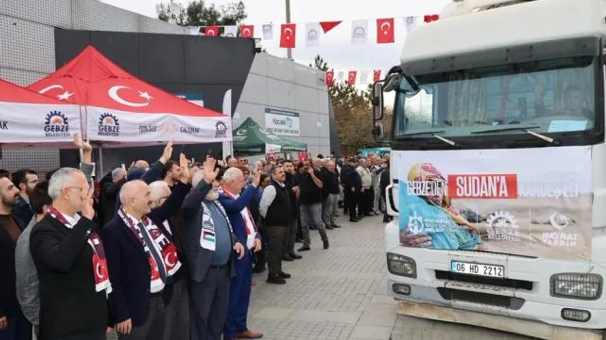 Gebze’den 10 tır Sudan’a uğurlandı