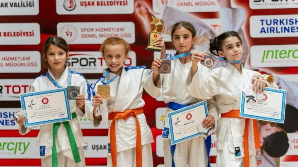 Sakaryalı minik judocudan çifte başarı