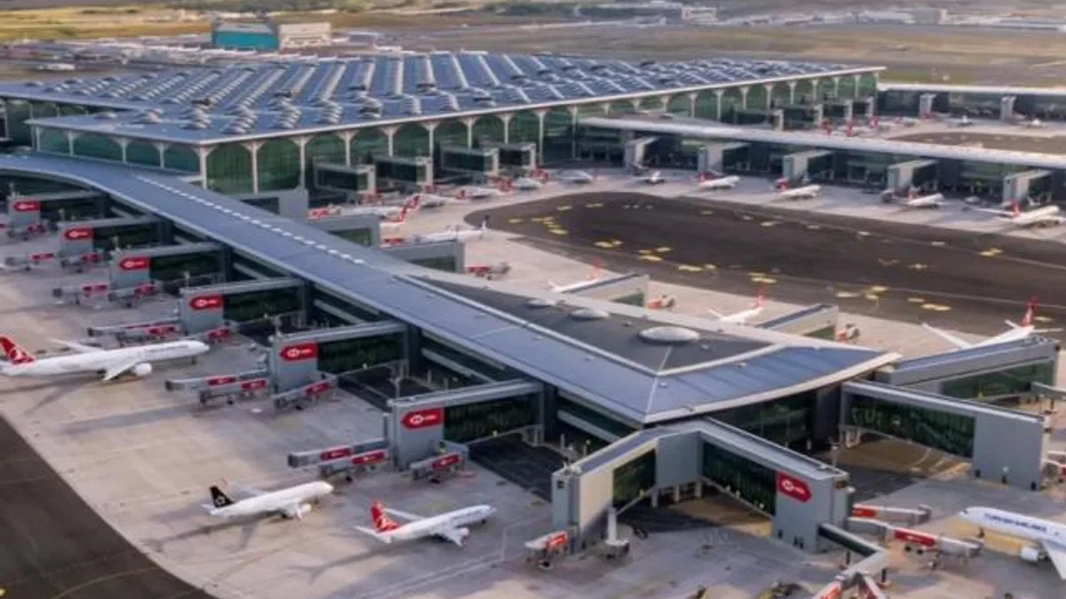Temmuz’da 1,3 milyon yolcu İzmir’den havalandı