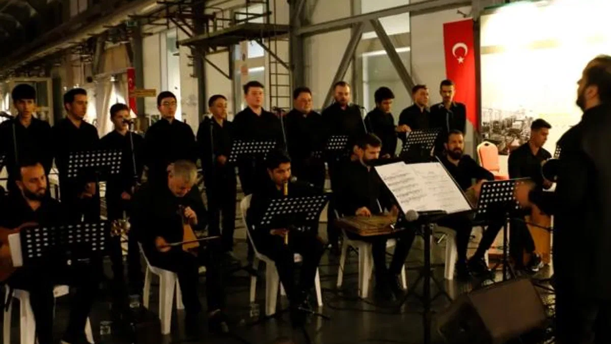 Kocaeli’de tasavvuf musikisi gönülleri mest etti