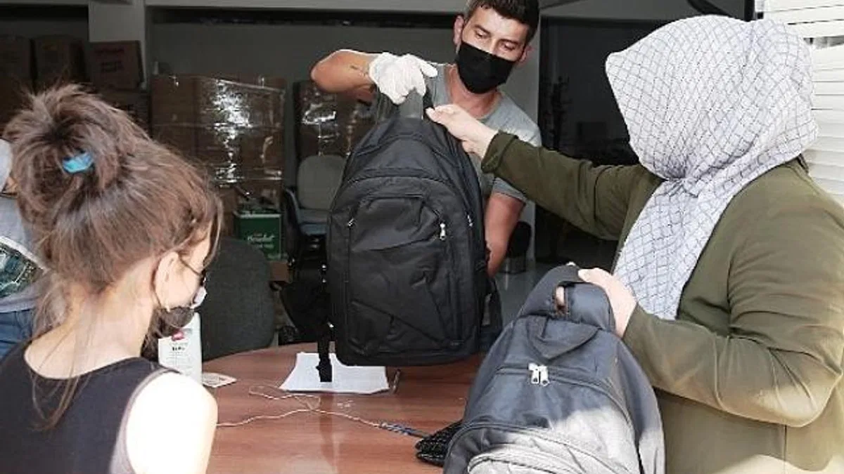 Nilüfer Belediyesi’nden öğrencilere kırtasiye desteği
