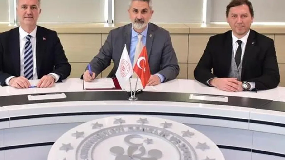 Bursa İnegöl’de yeni havuz için imzalar atıldı
