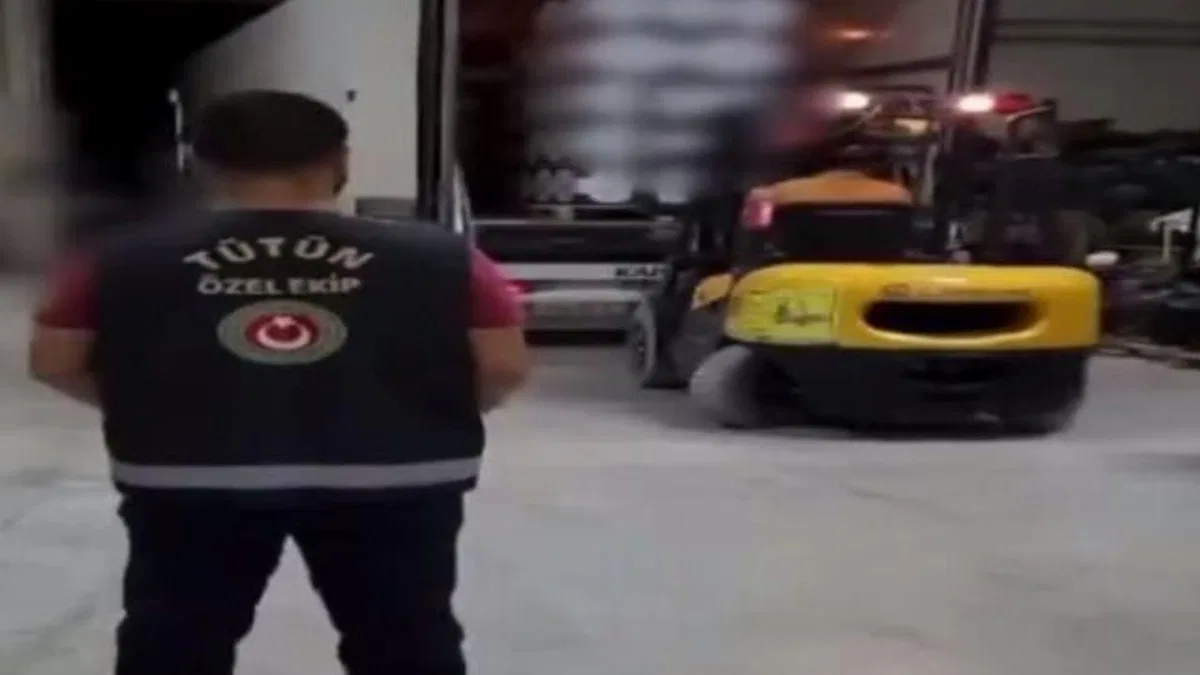 Mersin’de 14,5 milyon dal makaron ele geçirildi