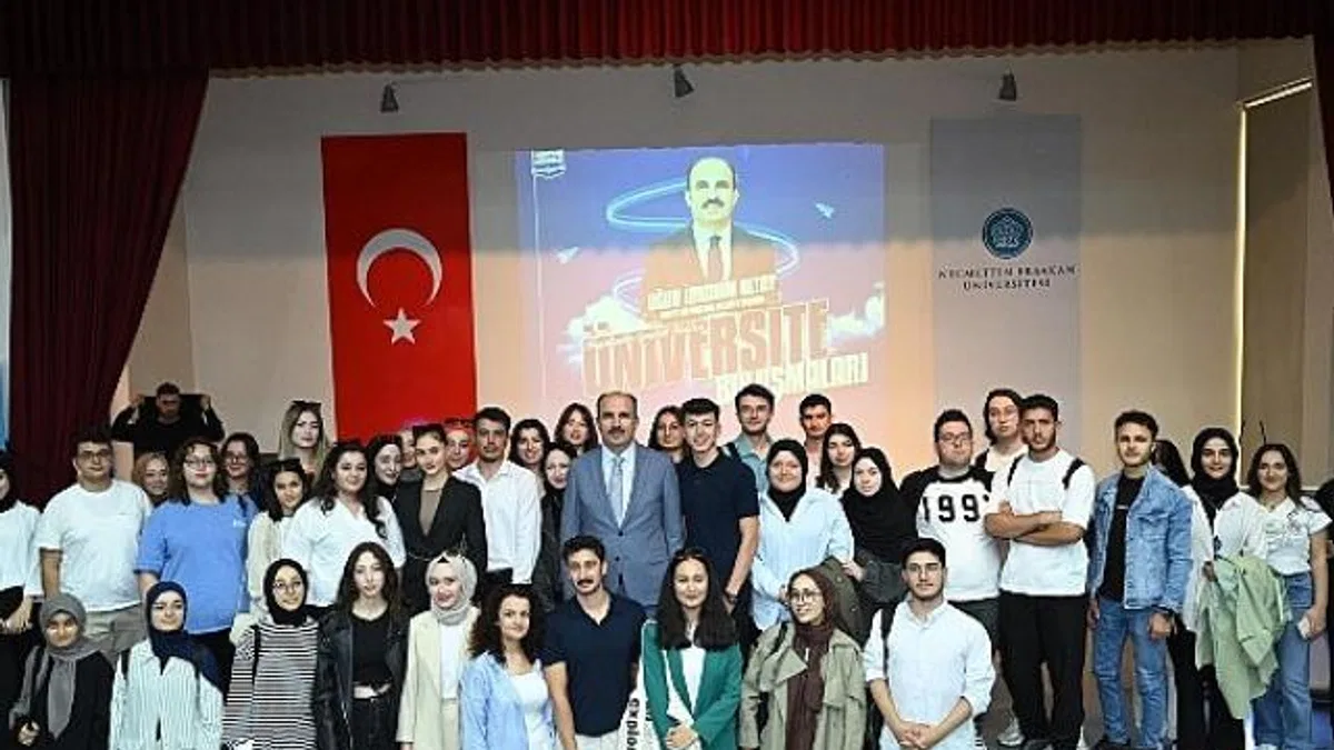 Başkan Altay’dan Üniversiteli Gençlere Müjde