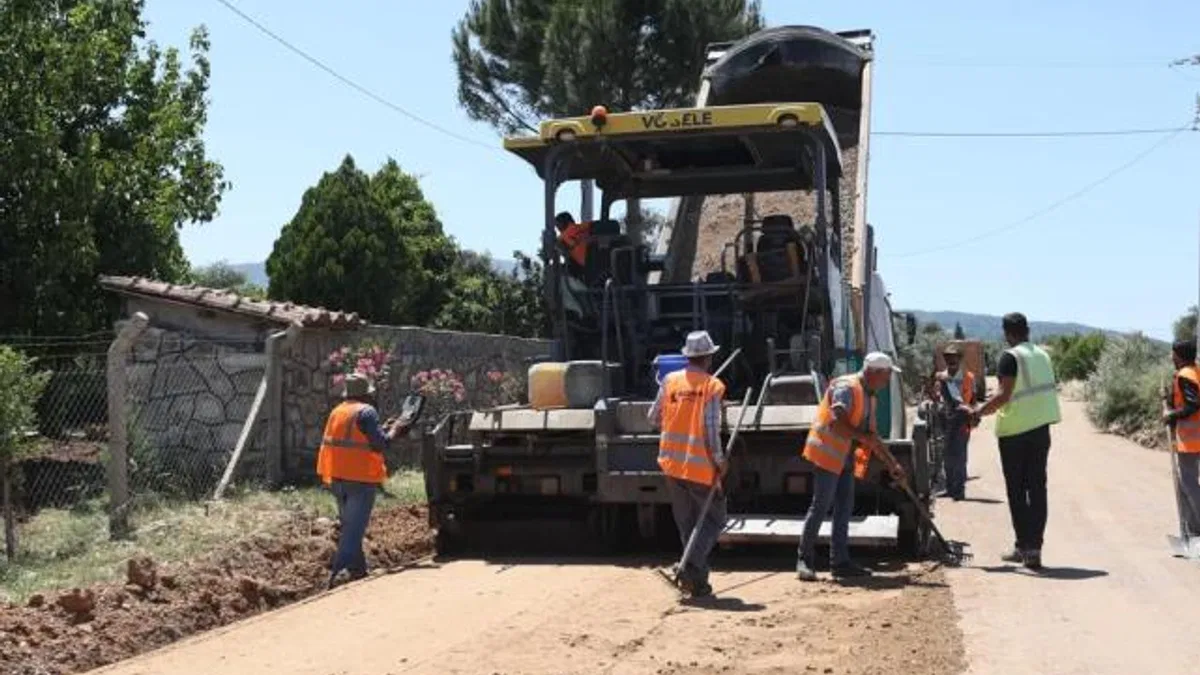 Muğla Büyükşehir’den kırsala 4 milyonluk yol yatırımı