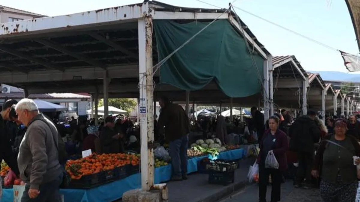 Muğla Büyükşehir Yatağan pazar yerini yeniliyor