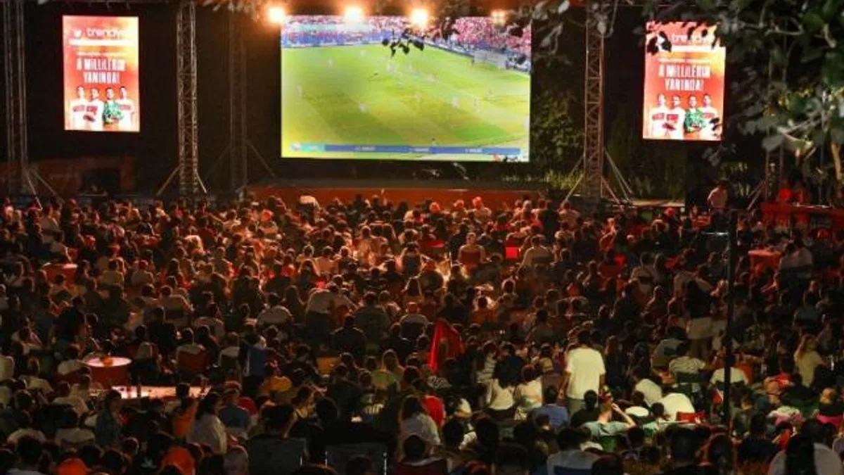 Avusturya-Türkiye maçını Sanatçılar Parkı’nda izleyecekler