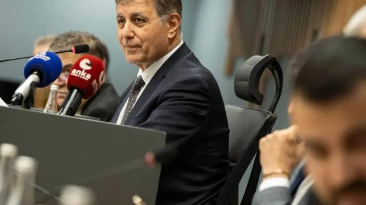 İzmir Büyükşehir ve ESHOT’un 2026 bütçesi onaylandı