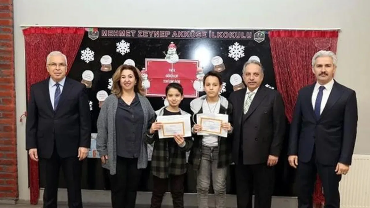 Kayseri Talaslı öğrenciler karnelerine kavuştu