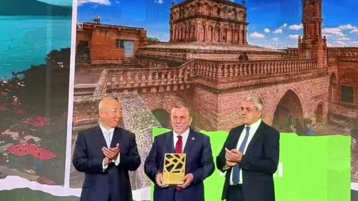 Çin’deki Dünya Turizm Ödülü’ne Midyat damgası