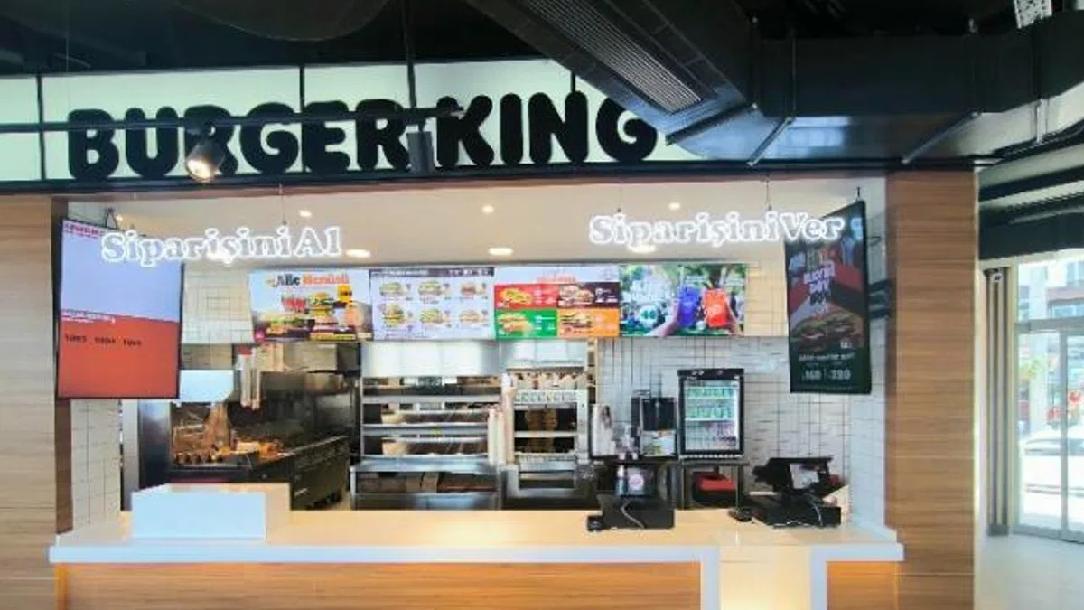 Burger Kıng® ve Popeyes® Bursa Gemlik İstiklal Caddesi’nde hizmete açıldı!