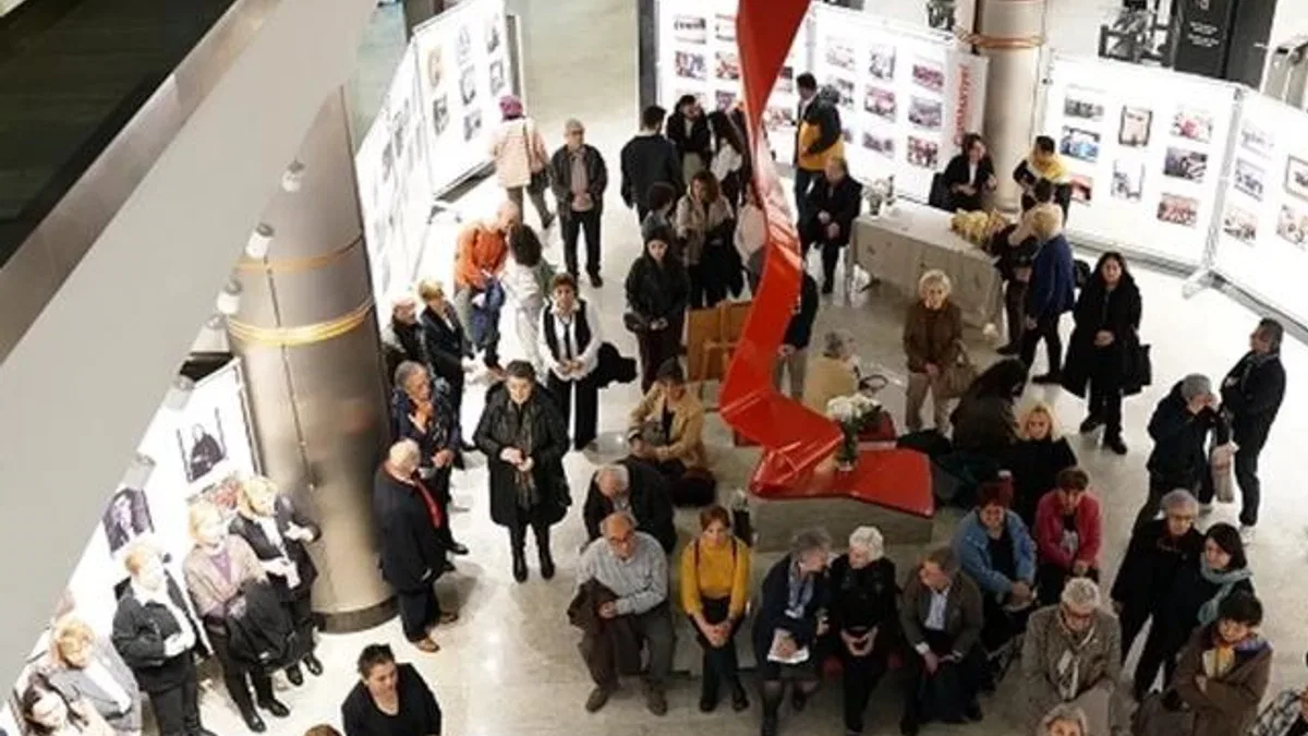 ‘Güneş Umutttan Şimdi Doğar’ sergisi açıldı