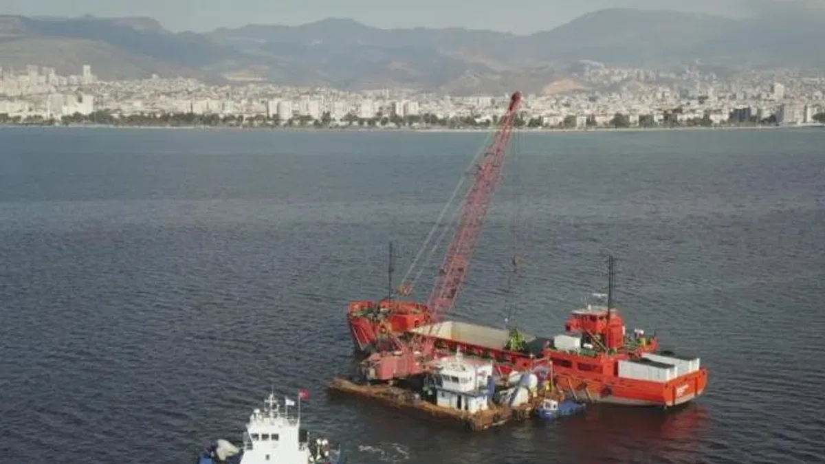 İzmir Körfezi’nde tarihi yatırım
