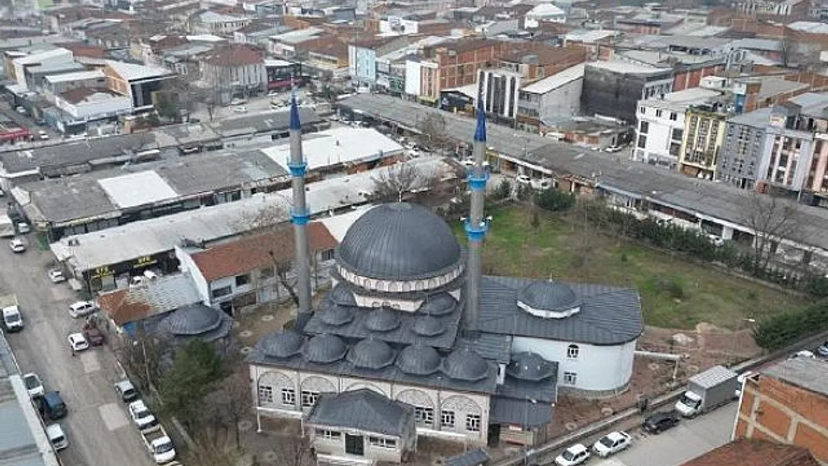 İnegöl Belediyesi’nden Çeyrek Asırlık Kandil Geleneğine Katkı