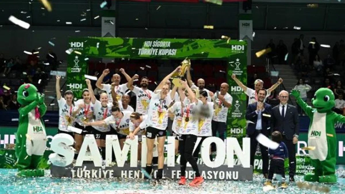 Hentbolda şampiyon Konyaaltı Belediyesi