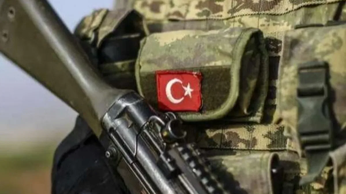 Türk askerinin Aden’deki görevi uzatıldı