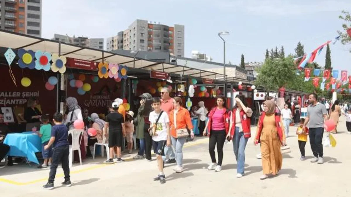Gaziantep aile festivali tüm hızıyla sürüyor