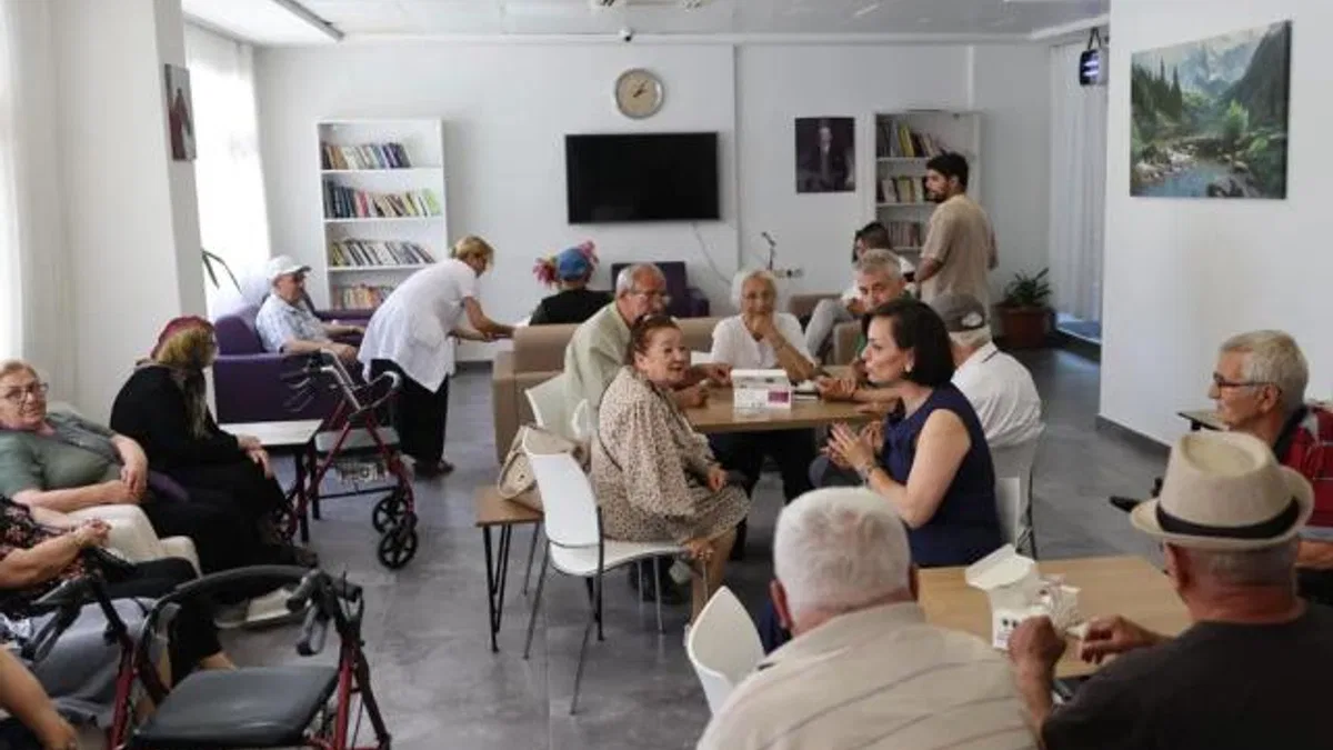 Karabağlar’da Başkan Kınay’dan ‘huzurlu’ ziyaret