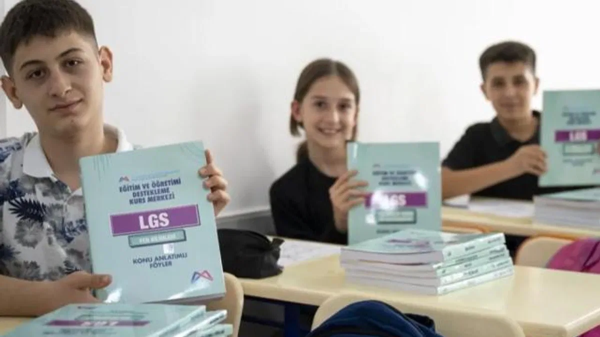 5 bin öğrenciye ücretsiz test kitabı