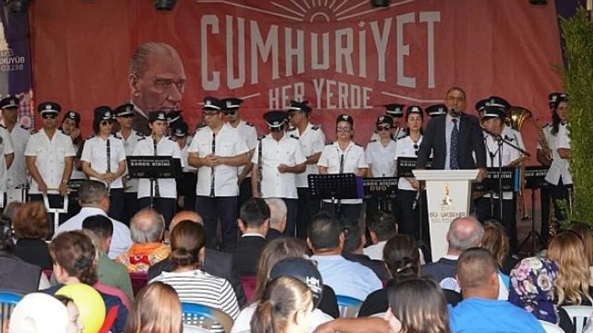 Cumhuriyet coşkusu Kemalpaşa’da başladı