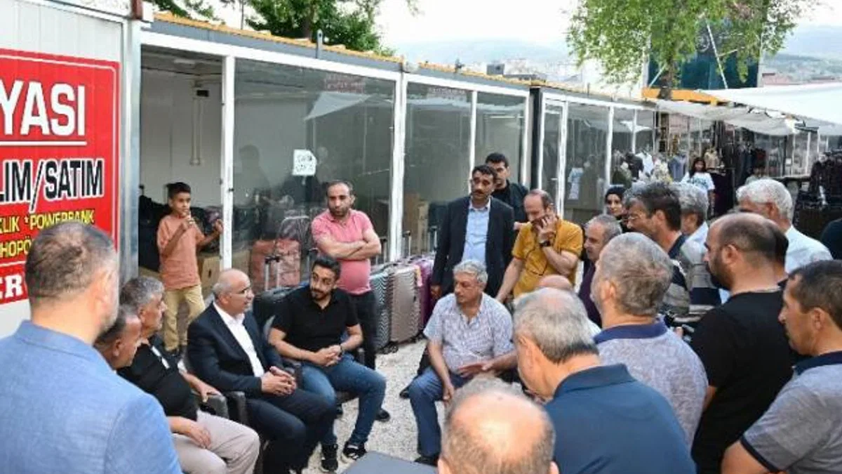 Başkan Er, Konteyner Çarşılarda hizmet veren esnafları ziyaret etti