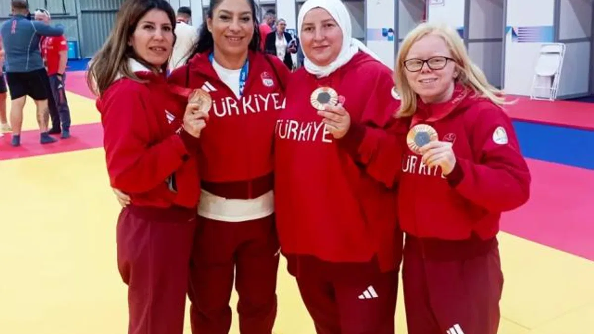 Trakya Üniversitesi akademisyeni ve öğrencisinden judoda büyük başarısı