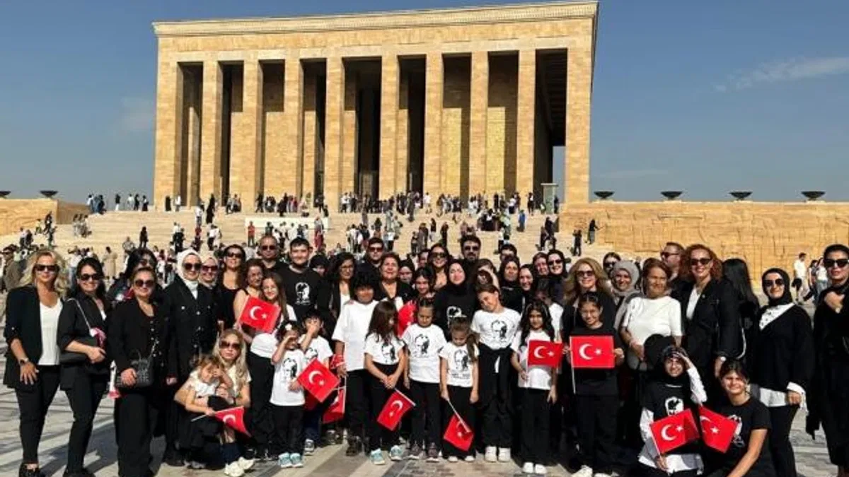 Bursa LÖDER’den Anıtkabir ziyareti