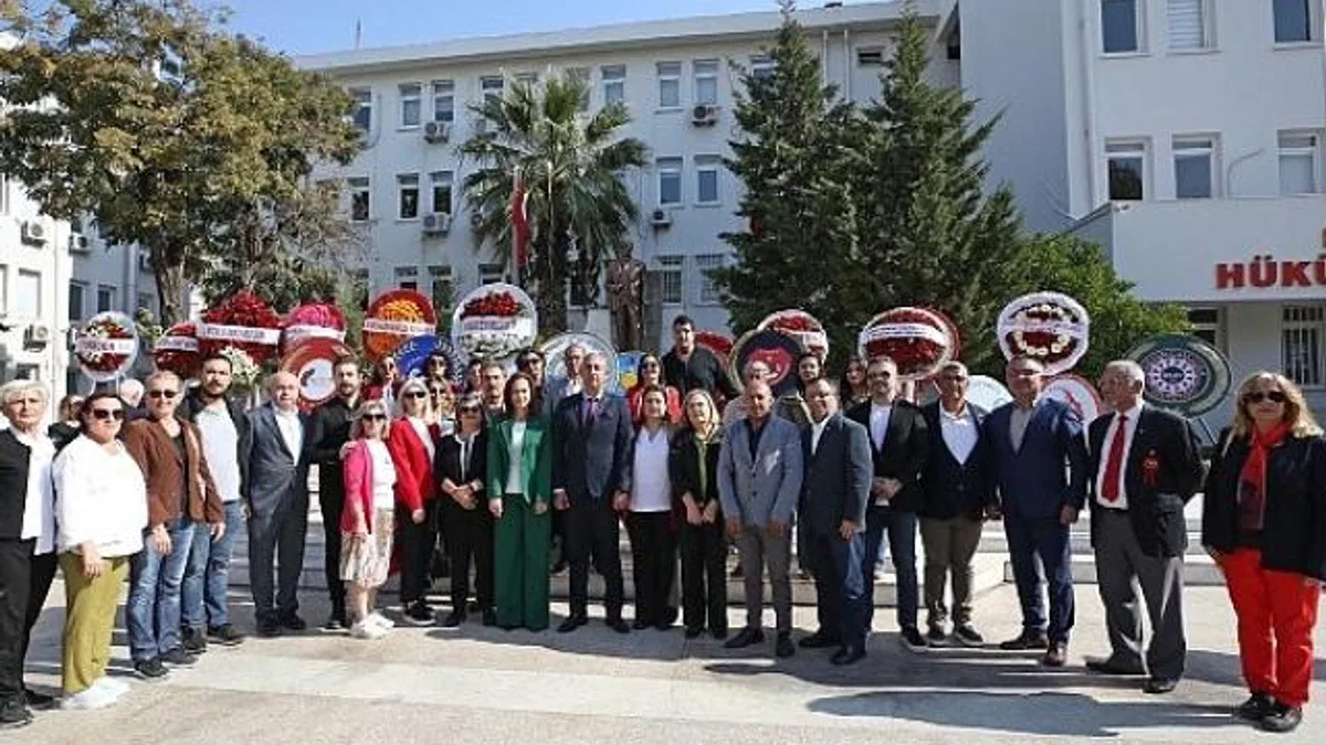 Karşıyaka’da Cumhuriyet Bayramı gururla kutlanıyor!