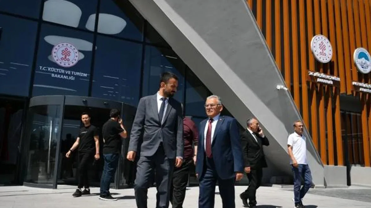 Kayseri İl Halk Kütüphanesi kapılarını açıyor
