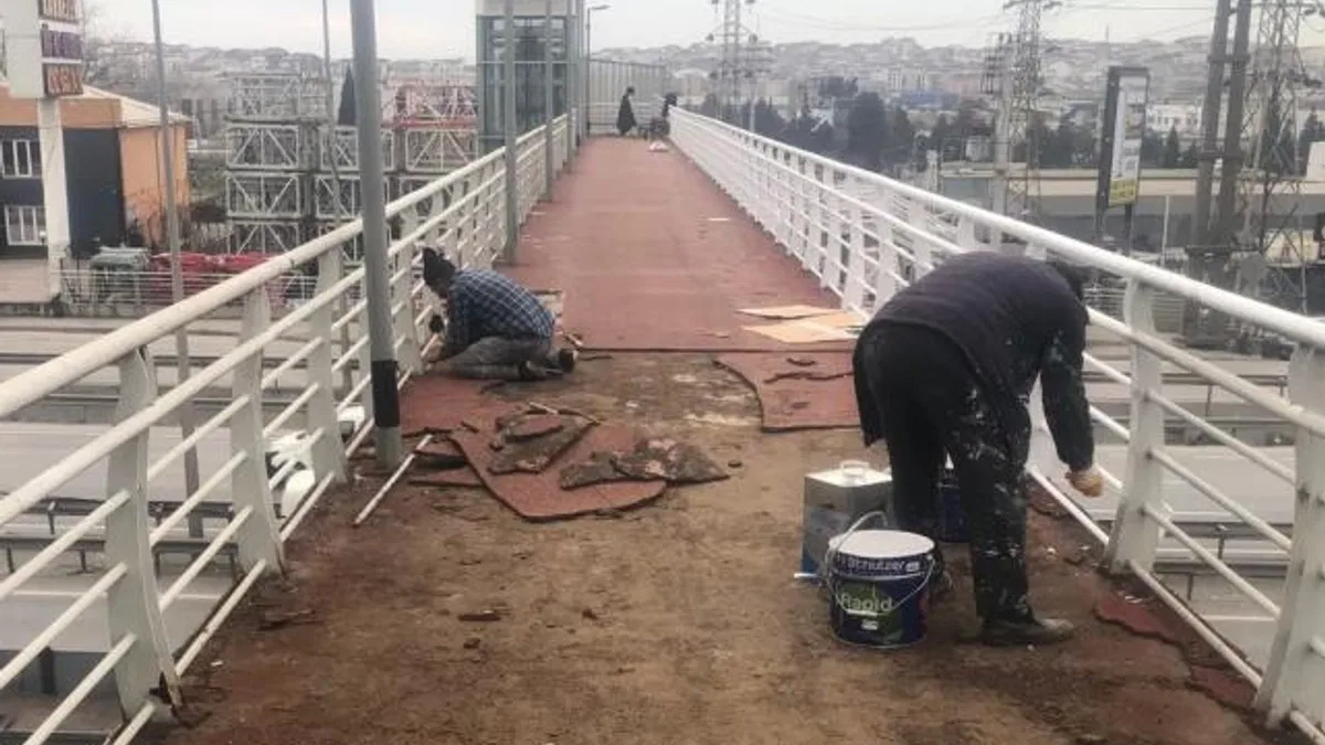 Gebze’deki üst geçidin bakımında sona rötuşlar