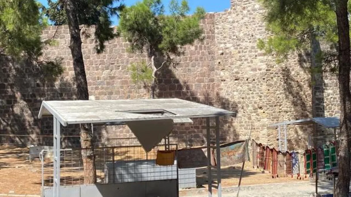 İzmir’de Kadifekale turisti kaçırıyor! Pagos Üretici Pazarı can çekişiyor