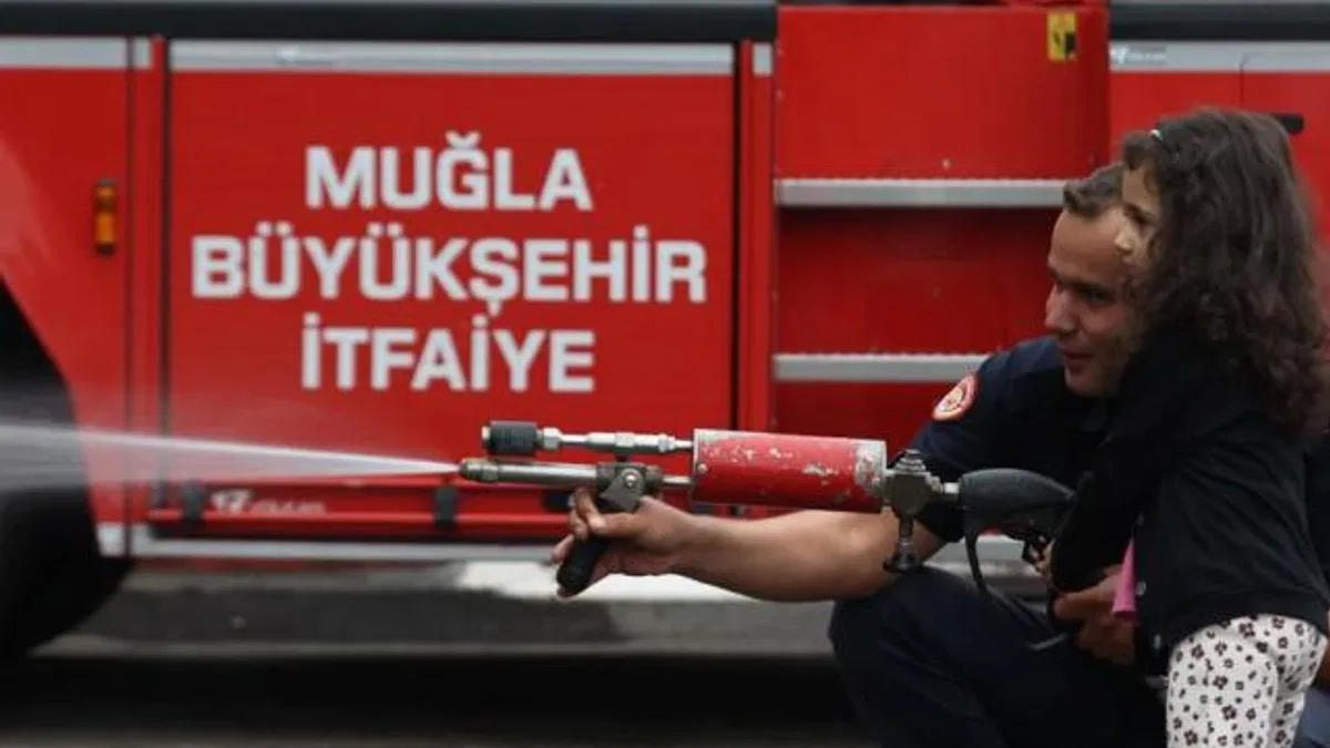Muğla’da küçük alev kahramanları sahada